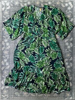 Onshore Tropical Green Palm Leaf Tiered Ruffle V-Neck Midi Dress One Size